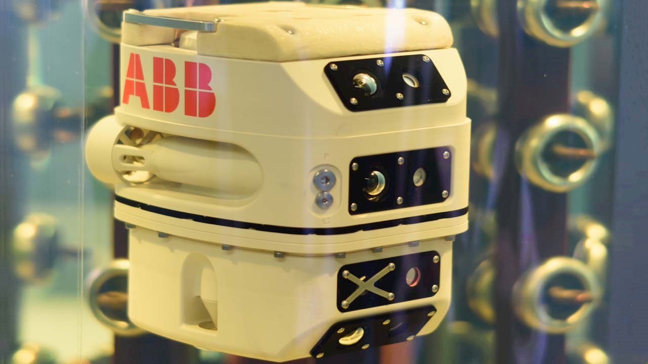 ABB 全球首臺液浸式變壓器檢測機器人斬獲國際電力行業大獎 ABB 全球首臺液浸式變壓器檢測機器人斬獲國際電力行業大獎